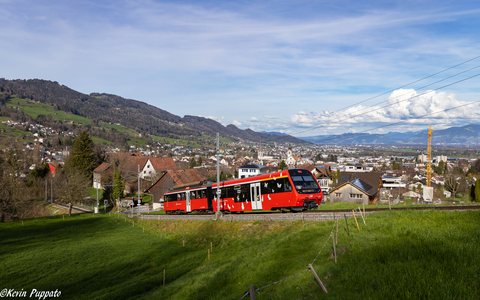 AB (Appenzeller Bahnen): AB ABt 122 + BDeh 4/4 17