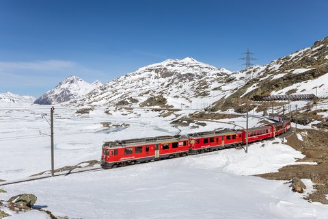 ABe 4/4 III 53: RhB Abe 4/4 III 55+53 (Berninapass, GR/CH)