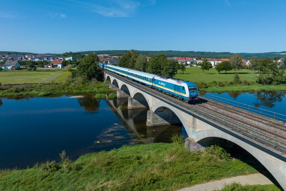 Alex 223 064 at Regenstauf, BY, DE