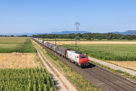 BB 37000 531: akiem Prima E37 531 (Kogenheim, FR)