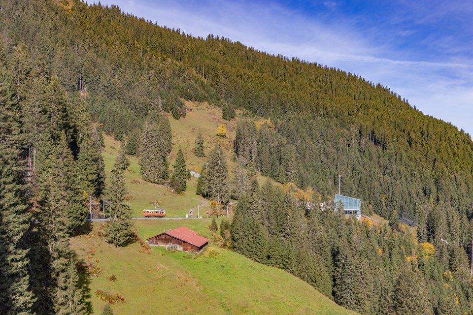 BLM (Bergbahn Lauterbrunnen–Mürren): CFe 2/4 11 / CH-Grütschalp