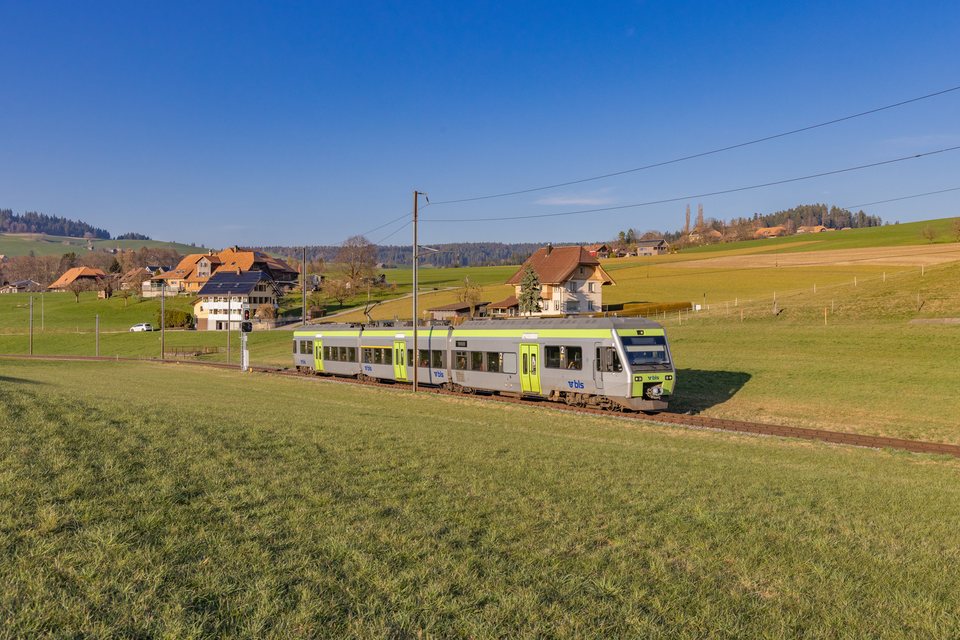 BLS: RABe 525 028 / CH-Biglen