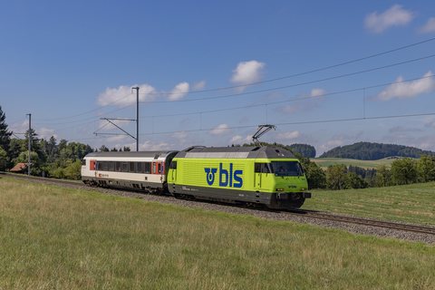 BLS: Re 465 003 / CH-Lanzenhäusern