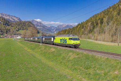 BLS: Re 465 014 / CH-Boltigen