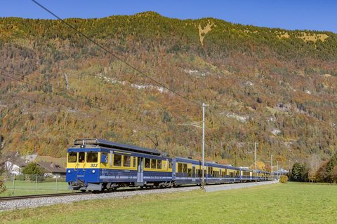 BOB (Berner Oberland Bahn): ABeh 4/4 312 + ABDeh 8/8 322 / CH-Interlaken