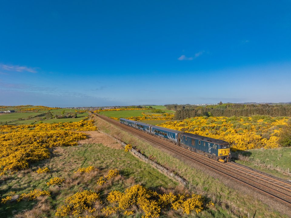 Caledonian Sleeper: Class 73 970 / UK-Newtonhill