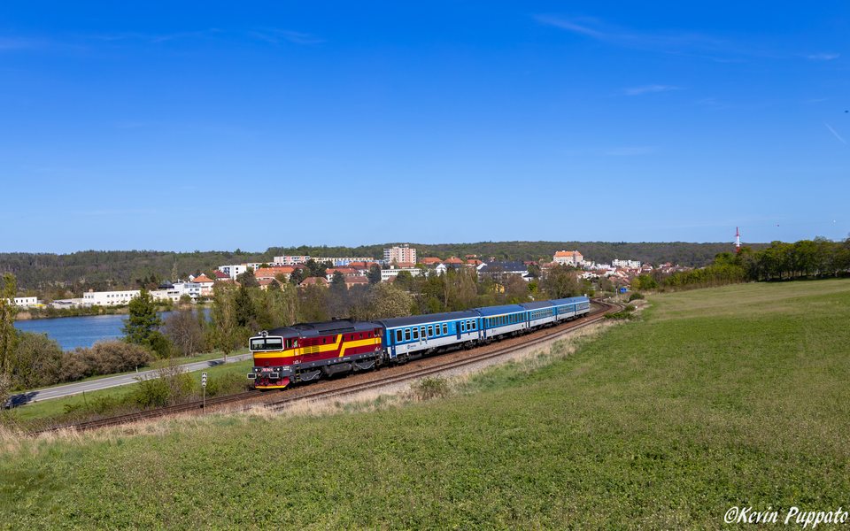 ČD (České dráhy): ČD 754 043 + R Rožmberk 654 Brno hl.n. - České Budějovice