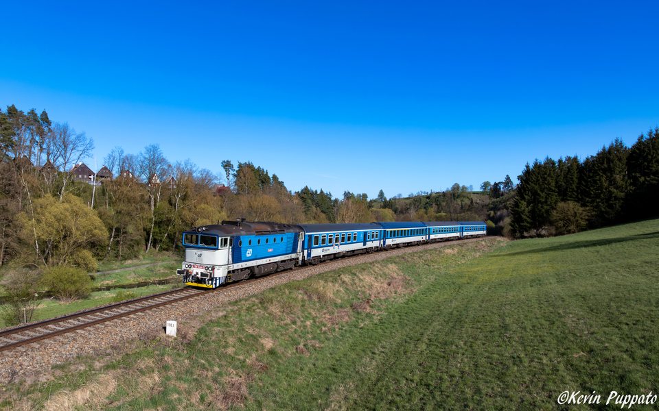 ČD (České dráhy): ČD 754 068 + R Rožmberk 654 Brno hl.n. - České Budějovice
