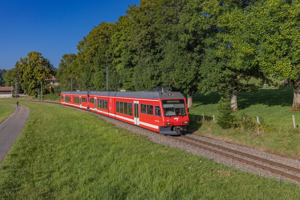 ABe 2/6 633 (CJ (Chemins de fer du Jura)): ABe 2/6 632 + 633 / CH-La Ferrière