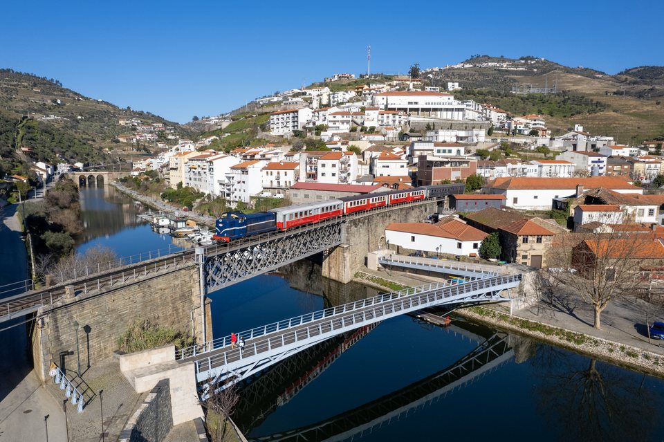 CP (Comboios de Portugal)