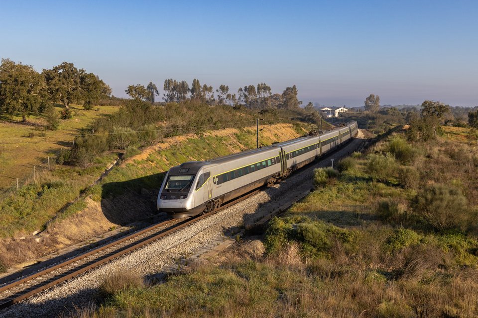CP 4000 4010 (CP (Comboios de Portugal)): CP 4010 (Azinheira dos Barros, Portugal)