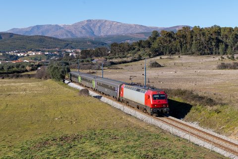 CP (Comboios de Portugal): CP 5606 (Alcaria, Portugal)