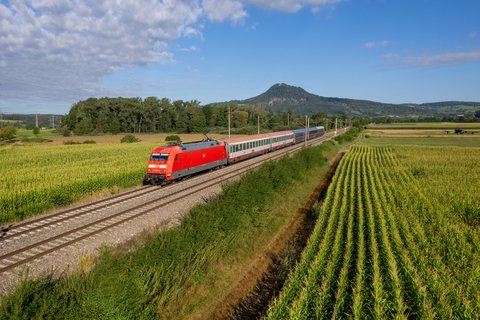 DB 101 120 at Mühlhausen (b Engen), BW, DE
