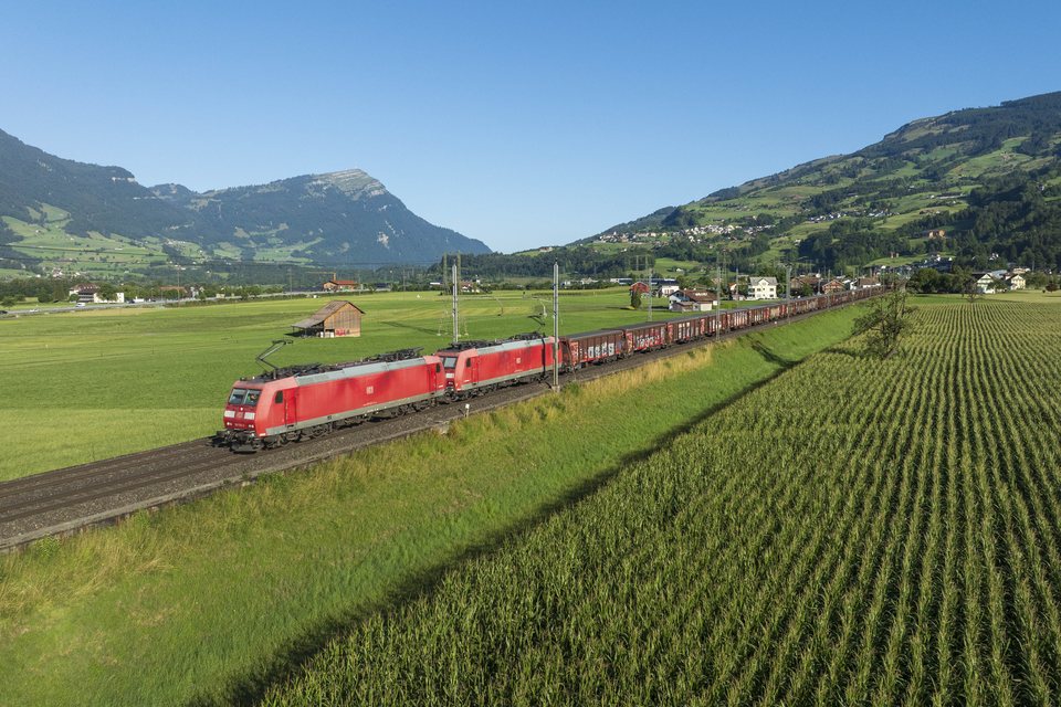 185 125-2 (DB Cargo): DB 185 122-9 + 125-2 - Steinen, SZ (CH)