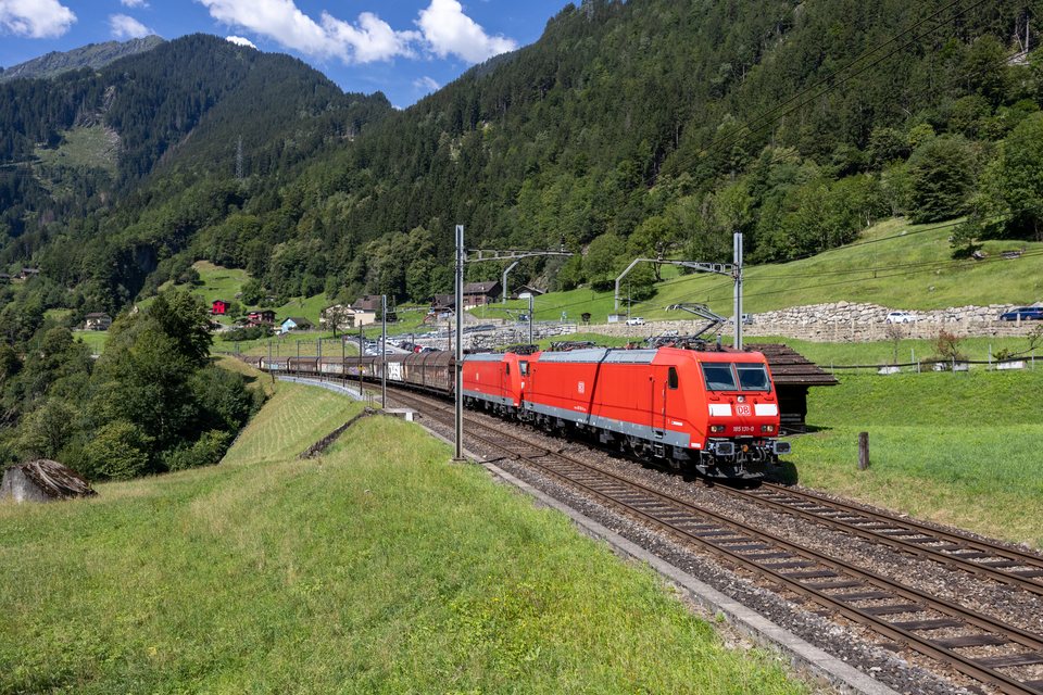 DB Cargo: DB 185 131-0 (Intschi, UR/CH)