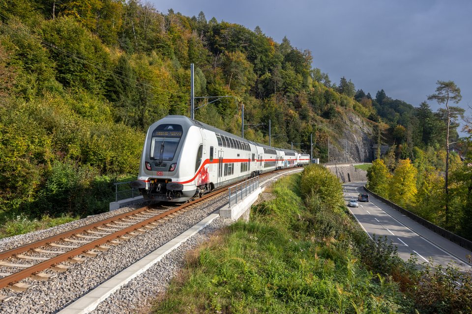 147 (DB Fernverkehr): DB IC2 Steuerwagen (Walchwil, ZG/CH)