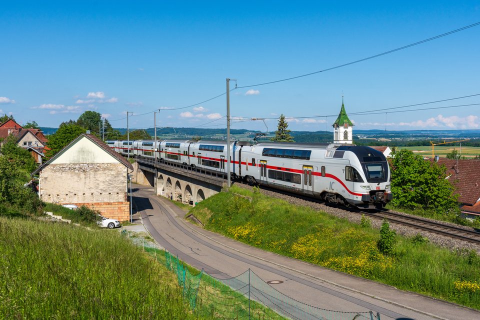 DB Fernverkehr: DB 4010 4106 at Lottstetten, BW, DE