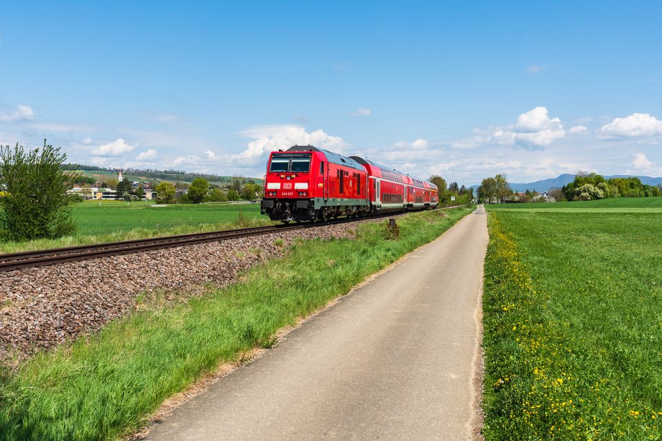 DB Regio: DB 245 037 at Erzingen, BW, DE