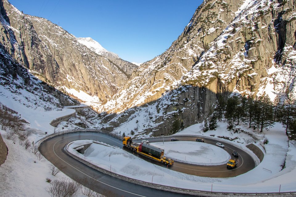 Xrotd R12 (DFB (Dampfbahn Furka Bergstrecke)): Transport R12 Goldau - Realp