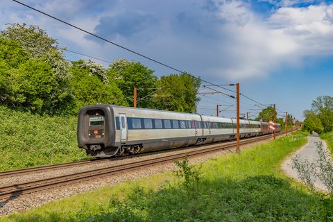 ER 2030 (DSB (Danske Statsbaner)): ER 2028 + 2030 / DK-Tommerup