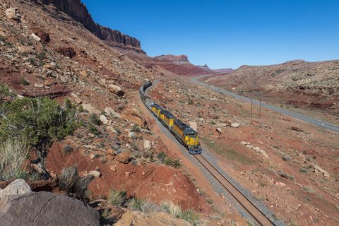 EMD SD40-2 1640, EMD SD40-2 1605, EMD GP40M 1507: UP 1640, 1605 and 1507 - Moab, Utah (USA)