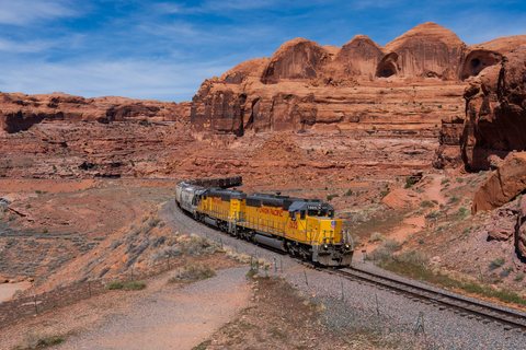 EMD SD40N 1605: UP SD40N 1605 and 1640 - Moab, Utah (USA)