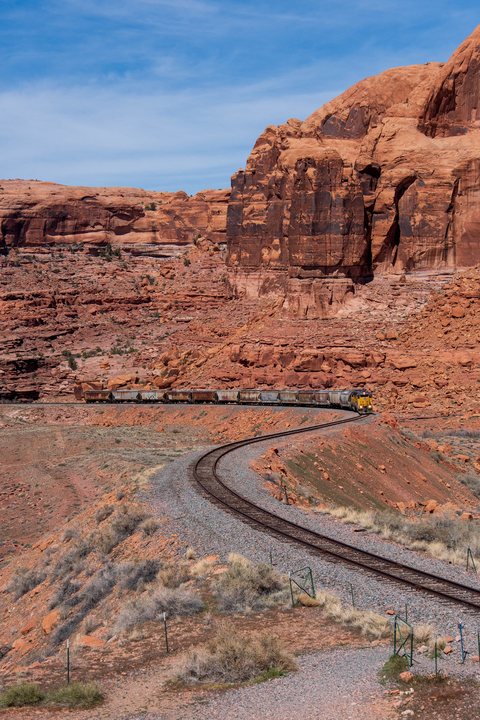 EMD SD40N 1605: UP SD40N 1605 and 1640 - Moab, Utah (USA)