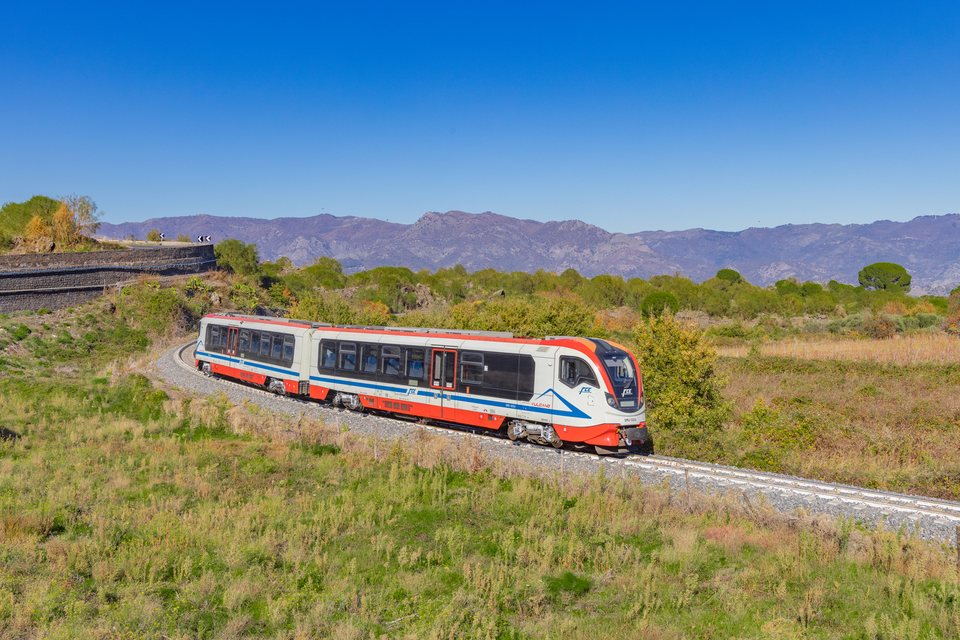 FCE (Ferrovia Circumetnea): DMU 003 / IT-Rovittello