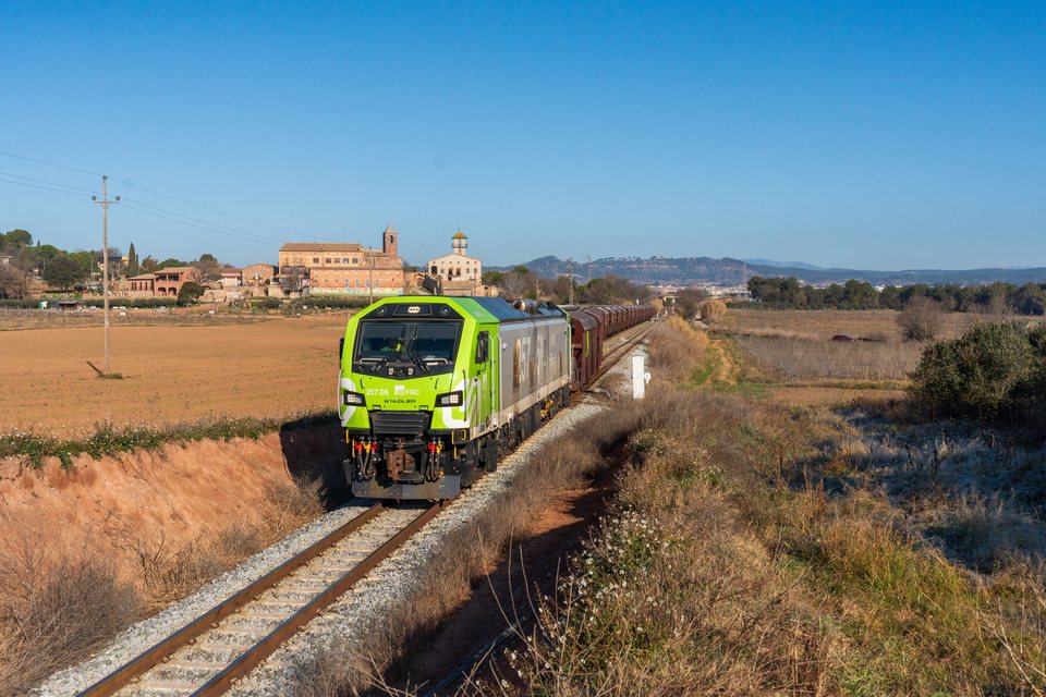 FGC (Ferrocarrils de la Generalitat de Catalunya): FGC 257 05 at Manresa, Catalonia, Spain