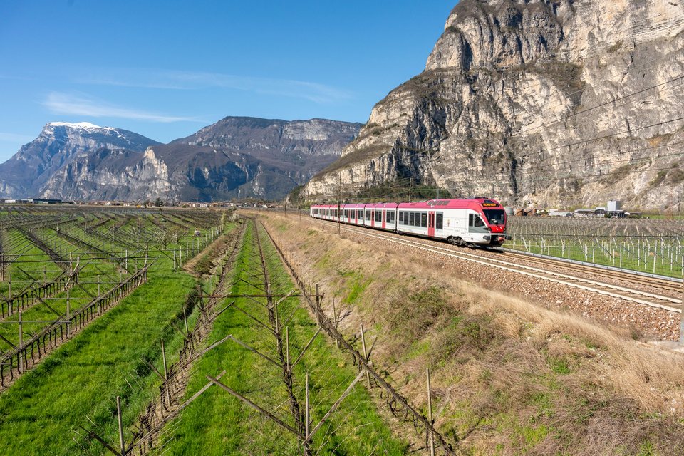 FS ETR 170 156 at Mezzocorona, Autonomous Province of Trento