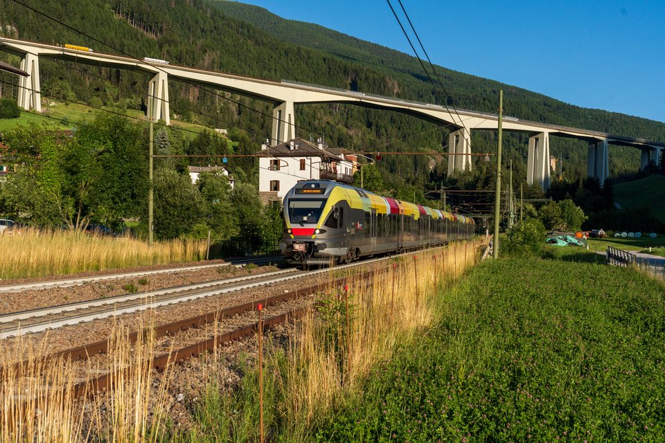 FS ETR 170 at Gossensass, Südtirol, IT