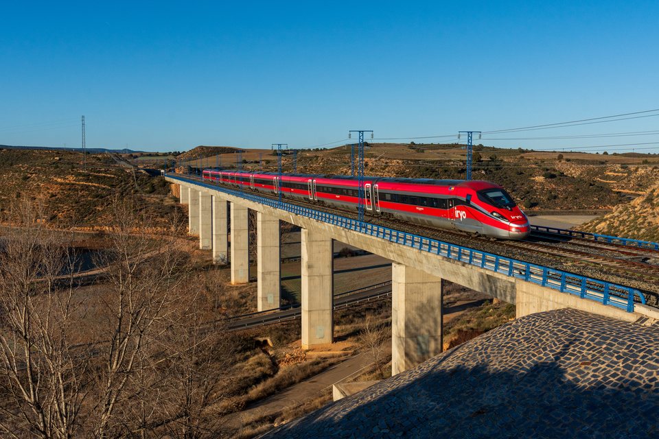 FS ETR 400 at Alconchel de Ariza, Aragon, Spain