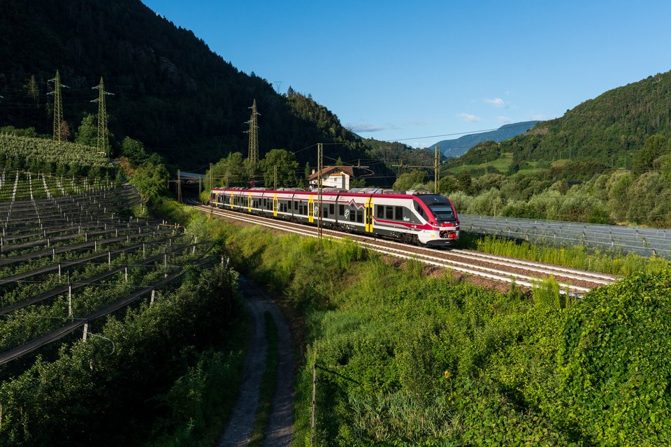 FS ETR 526 013 at Albes, Südtirol, IT