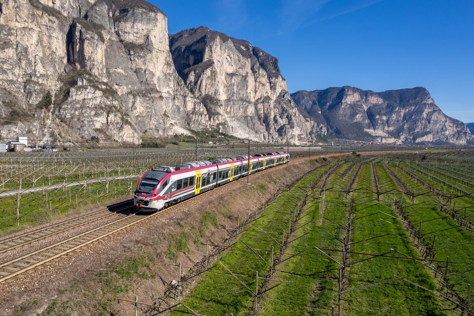 FS ETR 526 015 at Mezzocorona, Autonomous Province of Trento