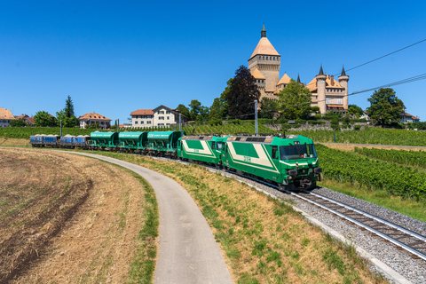 Ge 4/4 22: MBC Ge 4/4 21 + 22 at Vufflens-le-Château, VD, CH