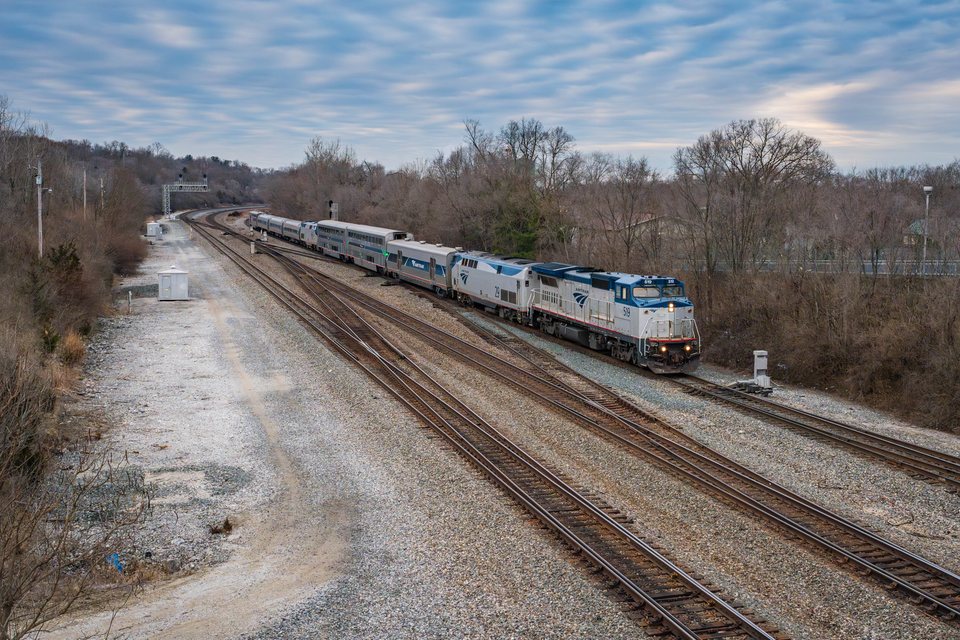 GE Dash 8 32BWH 519: Amtrak Dash 8-32BWH 519 - Lafayette IN (USA)