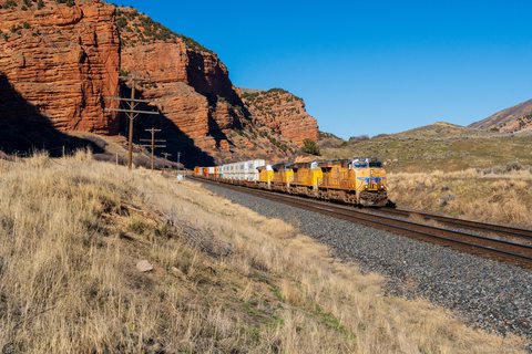 GE ES44AH 8241: UP 8241 - Echo Canyon, Utah (USA)