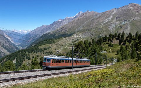 GGB (Gornergrat Bahn): GGB Bhe 4/8 3044