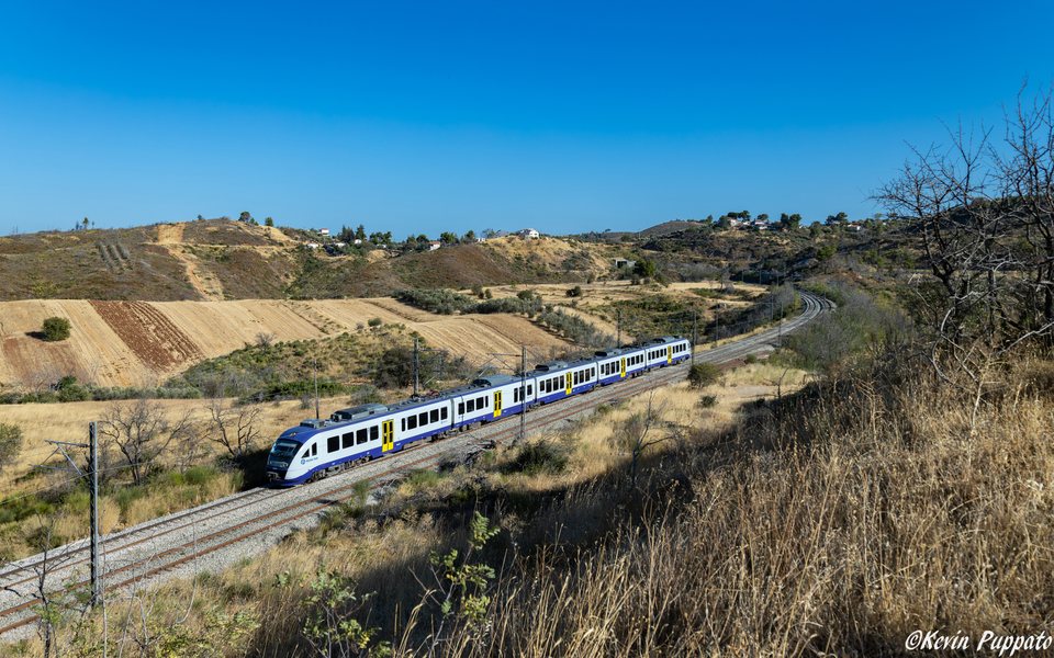 Hellenic Train 460 010 -- Athens - Chalkida