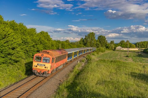 MAV: 418 304 / HU-Gógánfa