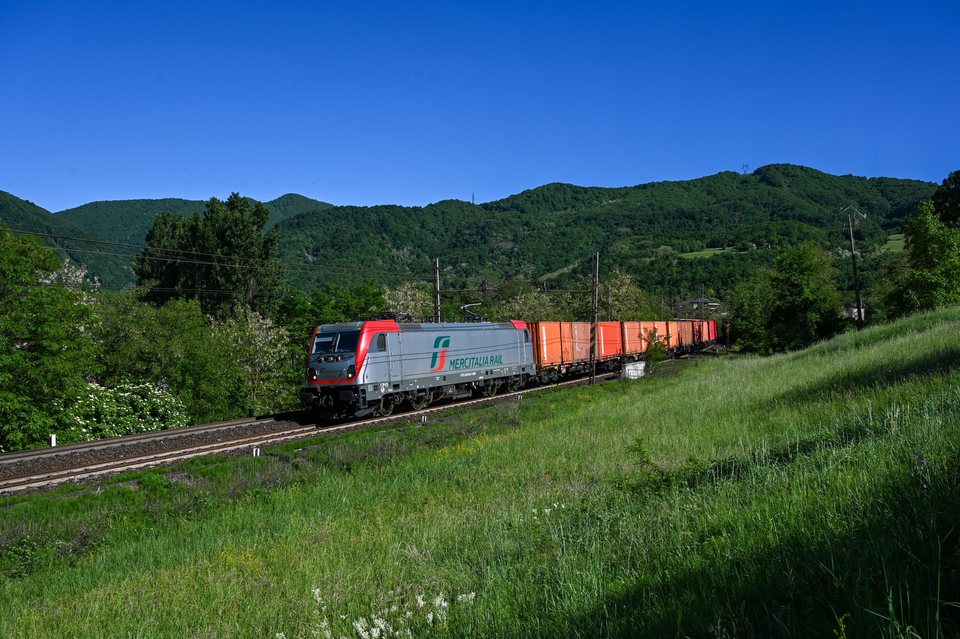 E494 044 (Mercitalia): E494.044