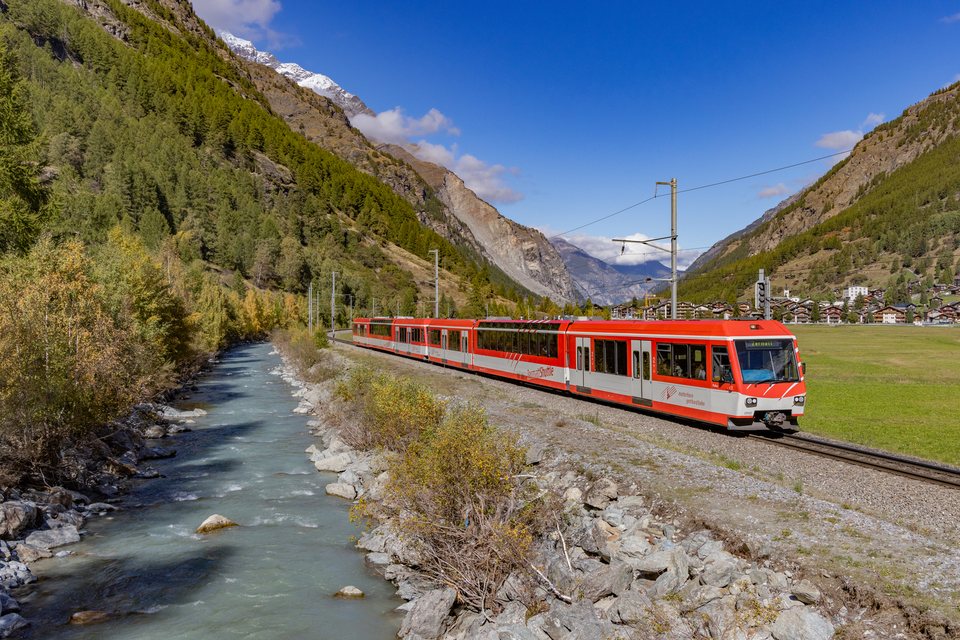 BDeh 4/8 2053 (MGB (Matterhorn Gotthard Bahn)): BDeh 4/8 2052 + 2053 / CH-Täsch