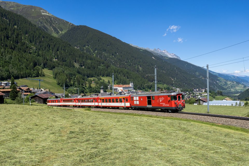 Deh 4/4 BVZ 23 (MGB (Matterhorn Gotthard Bahn)): MGB Deh 4/4 23 (Disentis, GR/CH)