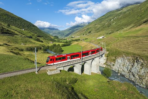 MGB (Matterhorn Gotthard Bahn): MGB ABeh 8/12 - Hospental, UR (CH)