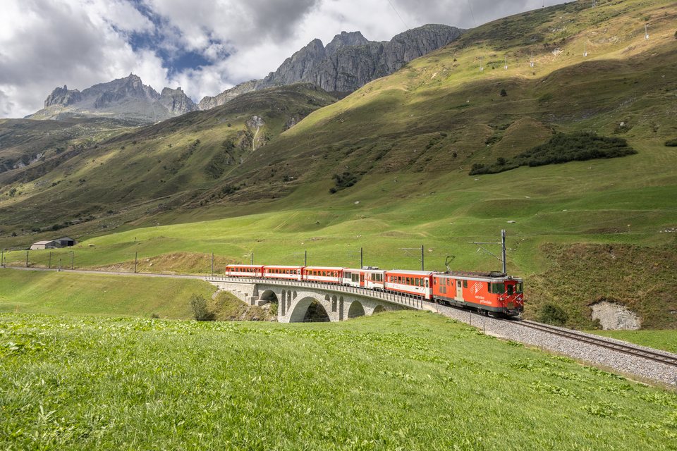 MGB (Matterhorn Gotthard Bahn): MGB Deh 4/4 I 53 (Hospental, UR/CH)