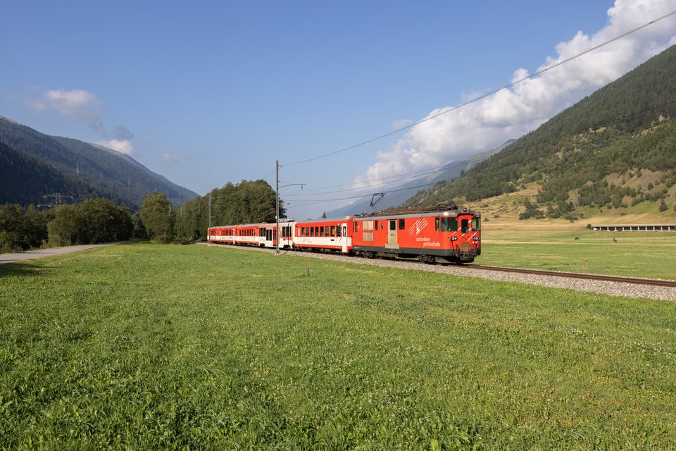 MGB (Matterhorn Gotthard Bahn): MGB Deh 4/4 I 53 (Oberwald, VS/CH)