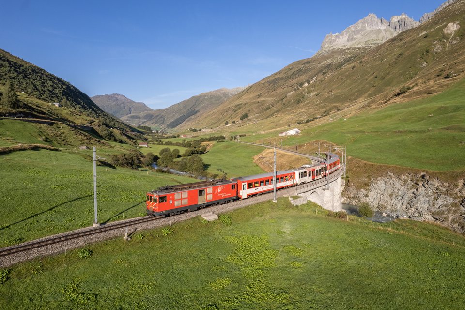 MGB (Matterhorn Gotthard Bahn): MGB Deh 4/4 II (Hospenthal, UR/CH)