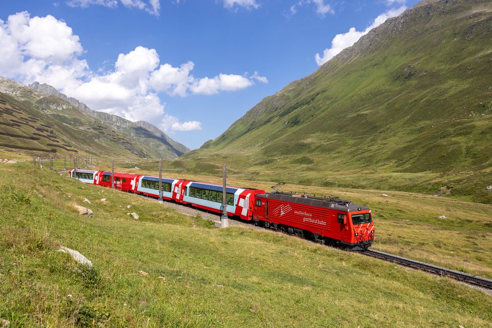 MGB (Matterhorn Gotthard Bahn): MGB HGe 4/4 II 104 (Oberalppass, UR/CH)