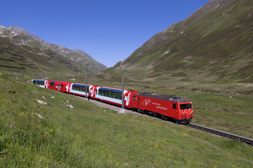 MGB (Matterhorn Gotthard Bahn): MGB HGe 4/4 II 104 (Oberalppass, UR/CH)