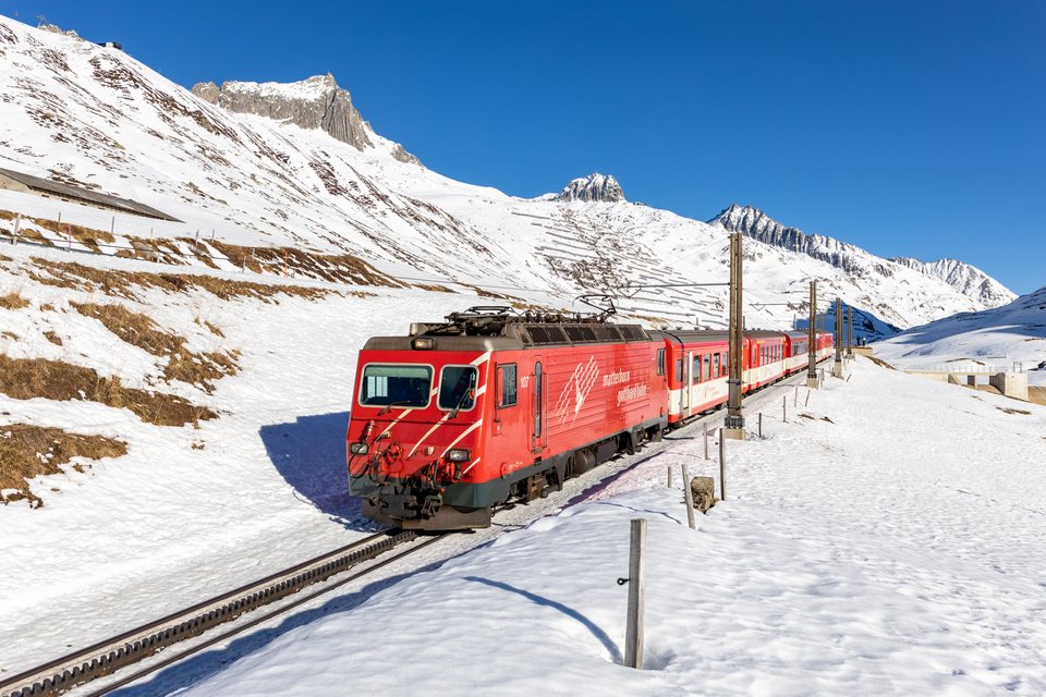 MGB (Matterhorn Gotthard Bahn): MGB HGe 4/4 II 107 (Oberalppass, UR/CH)